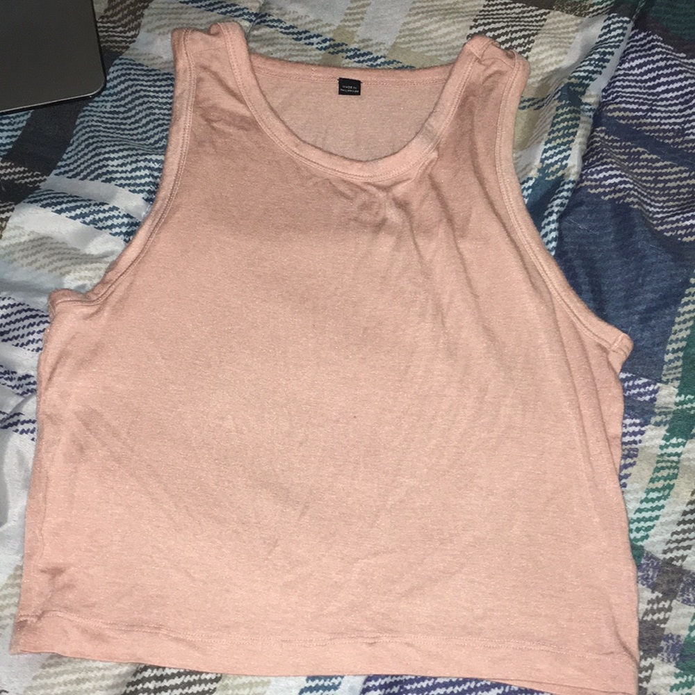 pink tank top